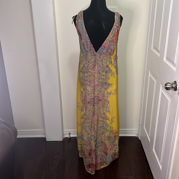 Zara Yellow Paisely V-neck Flowy Maxi Dress size Small - Picture 11 of 13